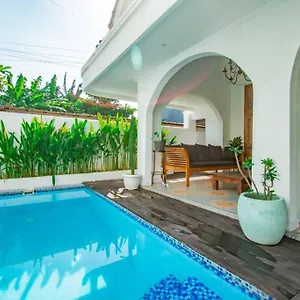  Villa Putih
