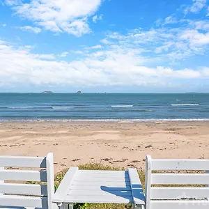 Beachfront Getaway Zilzie